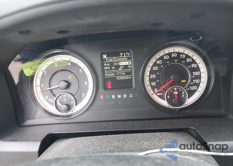 2017 Ram 1500 Express 4X4 6'4 Box z USA, uszkodzony, nr VIN 1C6RR7FT5HS633463